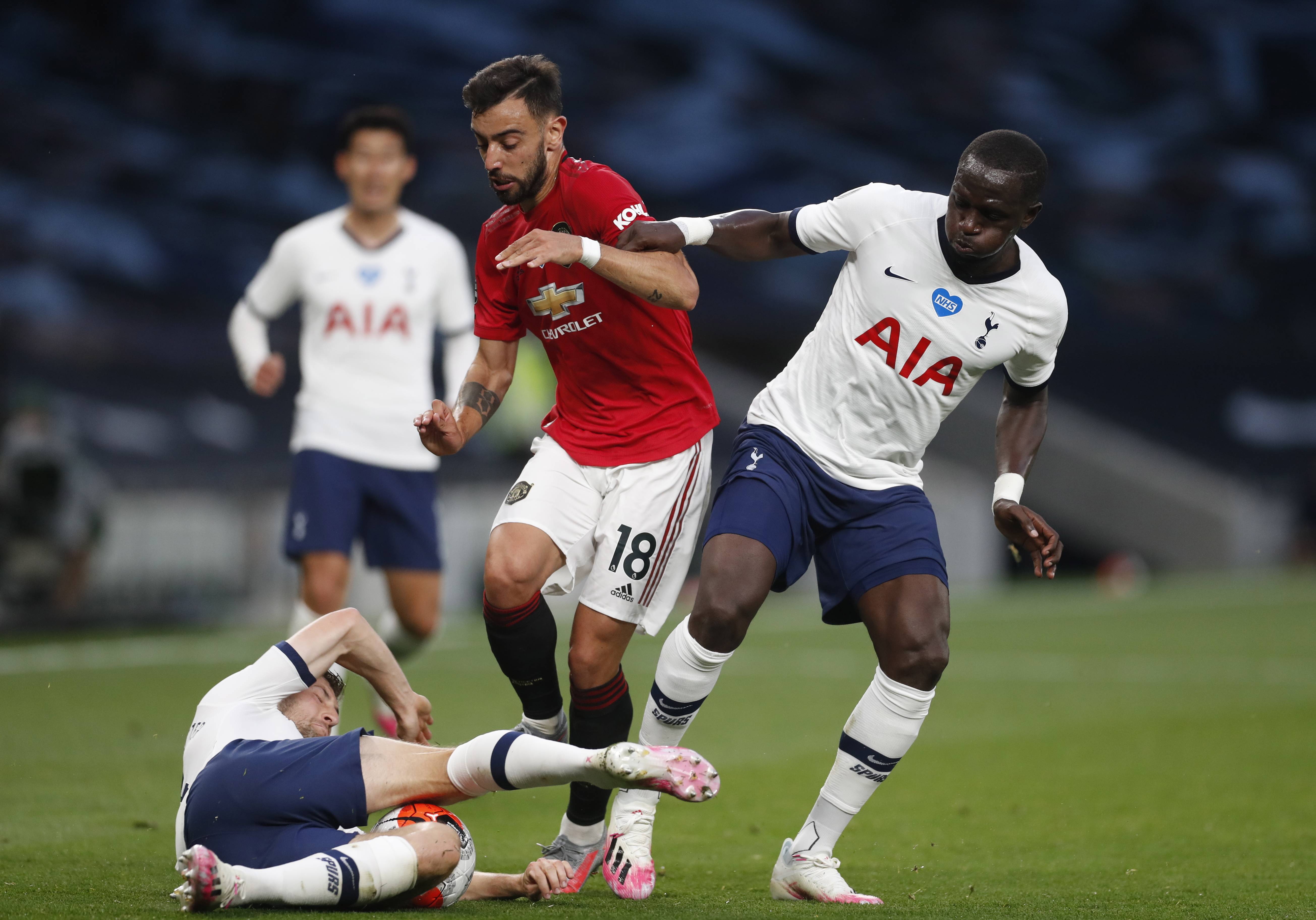 英镑的转会 英镑的转会