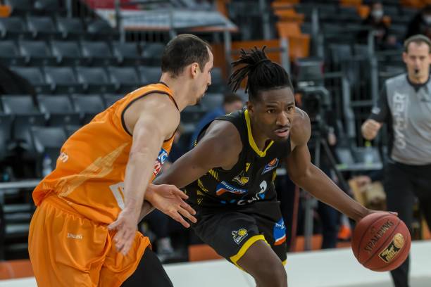 他们充满活 他们充满活